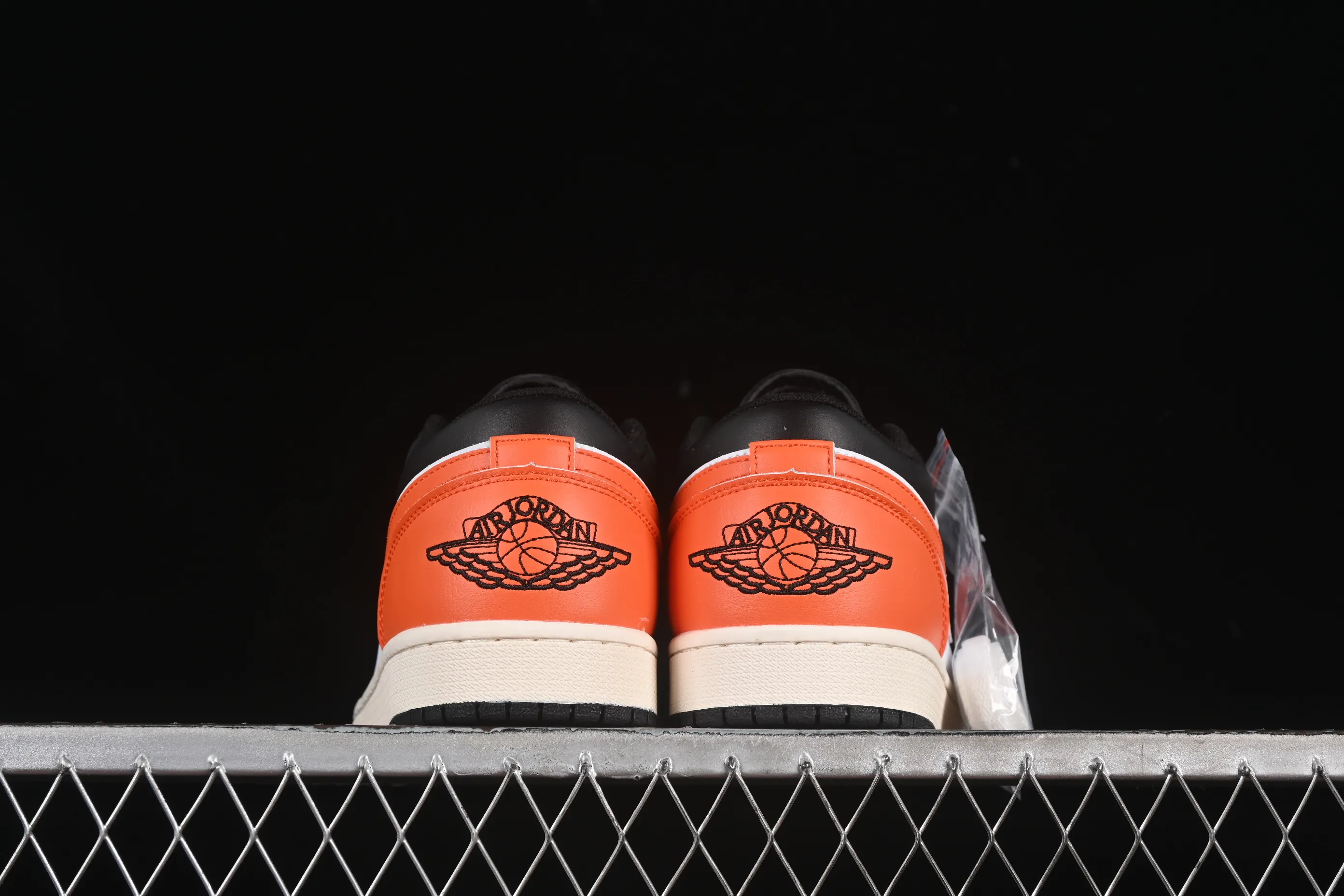All categories Air Jordan Jordan series basketball shoes Air Jordan 1 Low Air Jordan 1 Low AJ1 Joe 1 black and white orange low-top retro culture basketball shoes 553558-081